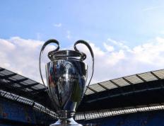 PG在线网站-包含阿贾克斯赫赫有名，连克皇家马德里晋级欧冠四强！的词条