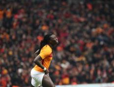 PG中国登录入口-非洲足球选手在顶尖赛事中大放异彩