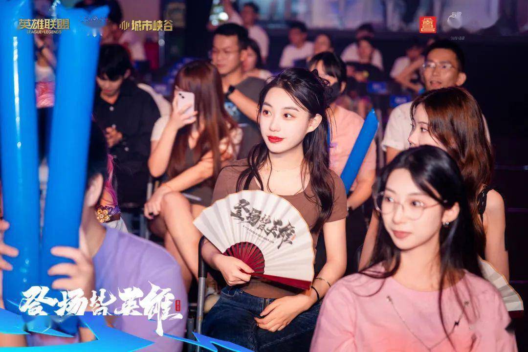 PG平台-比赛氛围热烈高涨，观众尖叫连连