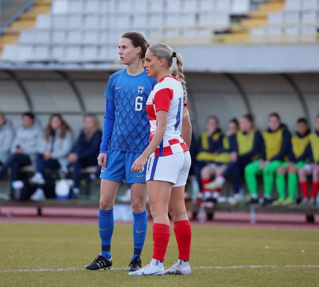 PG中国官网-顶尖对决！女足比赛展现出精湛技巧的简单介绍